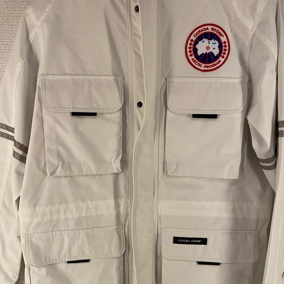 Canada Goose Science Research Jacket | White | MEDIUM - Picture 4 of 16